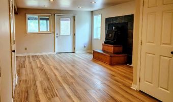 2221 CEDONIA ADDY Rd, Addy, WA 99101