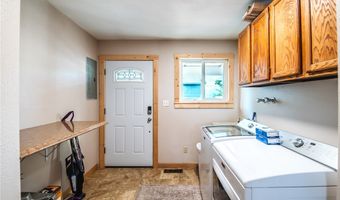 601 W Park Ave, Bridger, MT 59014