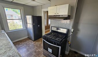 7 Horace St, Bridgeport, CT 06610