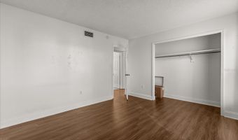 512 ORANGE Dr 32, Altamonte Springs, FL 32701