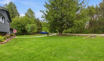 3 Lew May Dr, Andover, NJ 07860