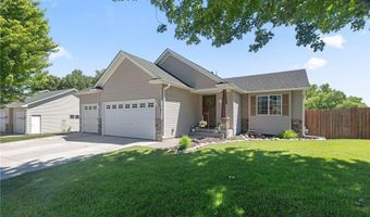 741 Morrison Ave S, Annandale, MN 55302