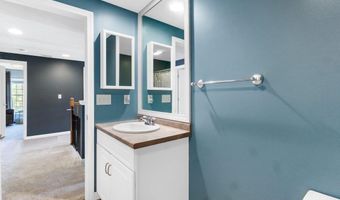 36 Summit Rd, Bedford, NH 03110