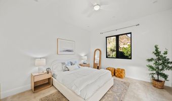 2116 Shadow Creek Dr, Agoura Hills, CA 91301