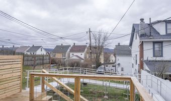 202 Bell Ave, Altoona, PA 16602