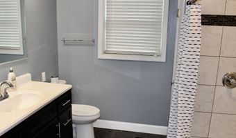 1323 Wisconsin Cir, Ames, IA 50014