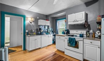 49 Arnold St, East Providence, RI 02915