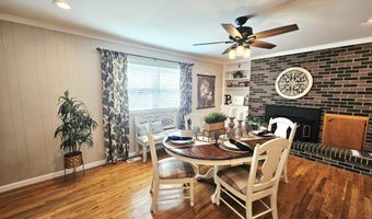 730 E 17th Street Pl, Baxter Springs, KS 66713