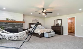 83 Magnolia St, Casper, WY 82604