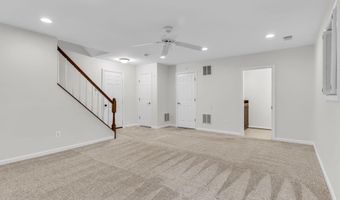 6618 FROST LAKE Ln, Alexandria, VA 22315