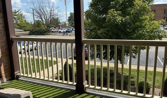 892 Chatham Ln W, Columbus, OH 43221