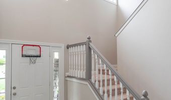 715 Hohlier Ln, Avon, IN 46123