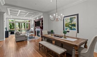 341 Thames St 103, Bristol, RI 02809