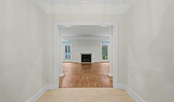 325 Magnolia Lake Ct, Aiken, SC 29803