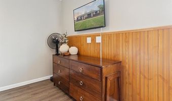 4998 N MAIN St, Long Lake, MI 48743