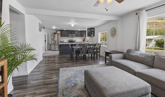 105 Meador St, Asotin, WA 99402