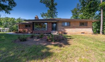 7041 CINDY Ln, Annandale, VA 22003