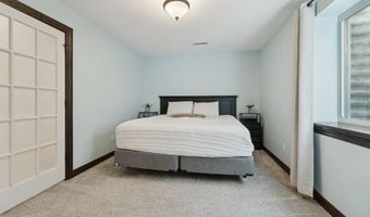 2398 W BARLEY Way, Appleton, WI 54913
