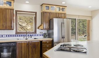 277 Southfork Rd, Cody, WY 82414