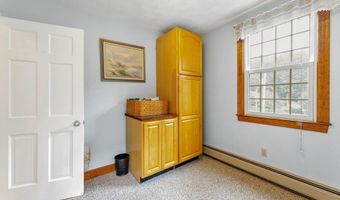 5 Strawberry Ln, Billerica, MA 01821