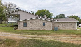 701 N St, Barling, AR 72923