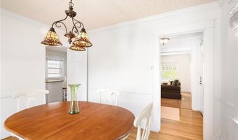 36 Kay Blvd, Newport, RI 02840