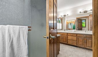 301 E WAYFARER Ln, Appleton, WI 54913