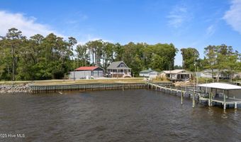 215 River Rd, Arapahoe, NC 28510