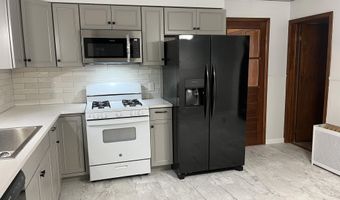 55 Sloane Ave, Amsterdam, NY 12010