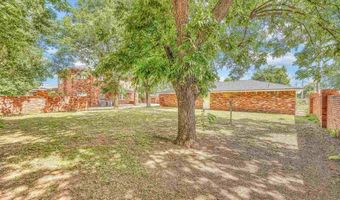 302 S 6th St, Chickasha, OK 73018