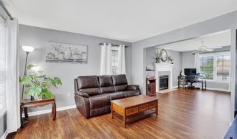 65 ANGELA Ln, York, PA 17402