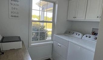 6227 E Sarver Ln, Argenta, IL 62501