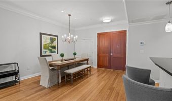 341 Thames St 103, Bristol, RI 02809