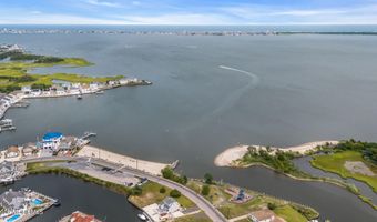 33 Amherst Dr, Bayville, NJ 08721