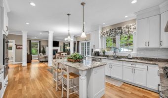 16 Sweetheart Mountain Rd, Canton, CT 06019