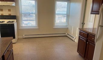 585 Main St 2A, East Greenwich, RI 02818