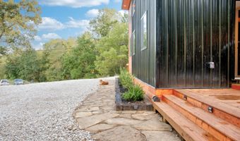 576 Pine Grove Rd, Beattyville, KY 41311