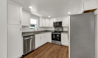 2665 E St, Springfield, OR 97477