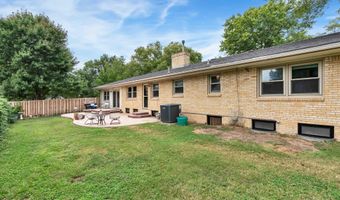 291 W Westwood Dr, Augusta, KS 67010