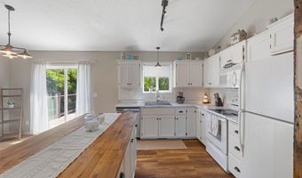 741 Morrison Ave S, Annandale, MN 55302