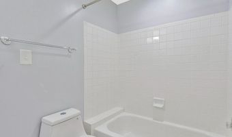 44152 NATALIE Ter 201, Ashburn, VA 20147