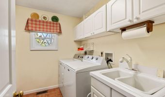 535 Rollingrock Ln, Anderson Twp., OH 45255