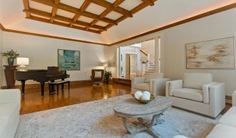 9 Scitterygussett Dr, Falmouth, ME 04105