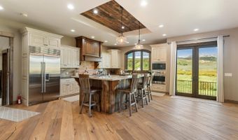 29 WHITE POINT Rd, Cora, WY 82925