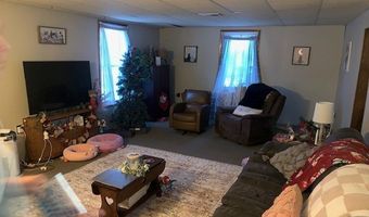 3917 MAIN St, Adamsville, PA 16110
