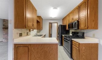 5214 148th St W, Apple Valley, MN 55124