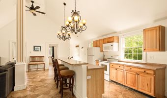 453 Union Rd, Appleton, ME 04862