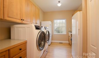 12 Riverview Dr, Bakersville, NC 28705