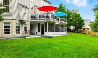 22530 FOREST RUN Dr, Ashburn, VA 20148