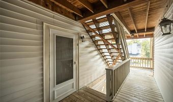 1445 Whispering Creek Dr E, Ballwin, MO 63021